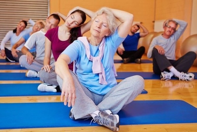 йога для пенсионеров